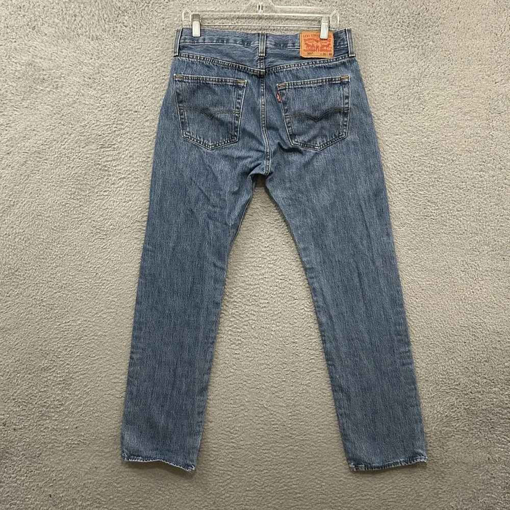 Levis Jeans Mens 31x32 Blue Denim 501 Straight Button Fly American Light Wash